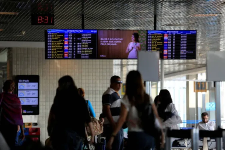 Erros comuns ao buscar passagens aéreas baratas (e como evitá-los)