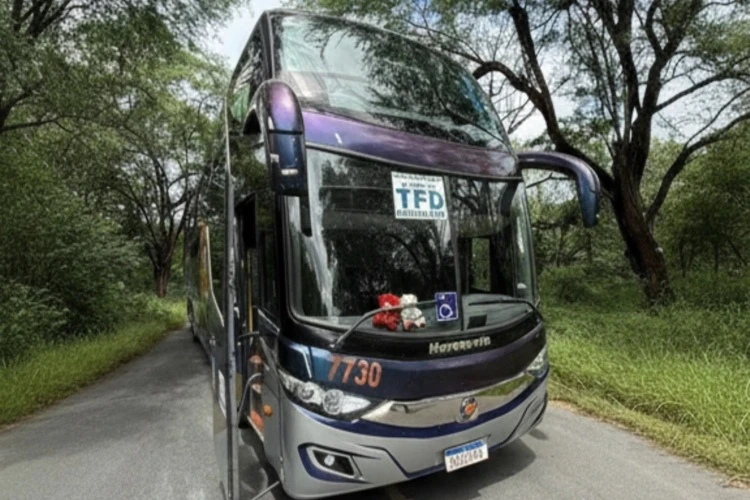 Prefeitura de Brumado disponibiliza novos ônibus para o Transporte Fora do Domicílio