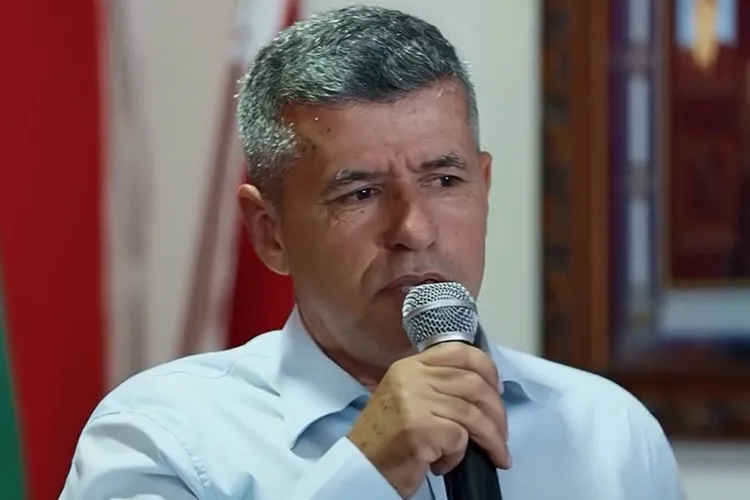 Operação Overclean: Prefeito de Ibipitanga retorna ao cargo após decisão do STF