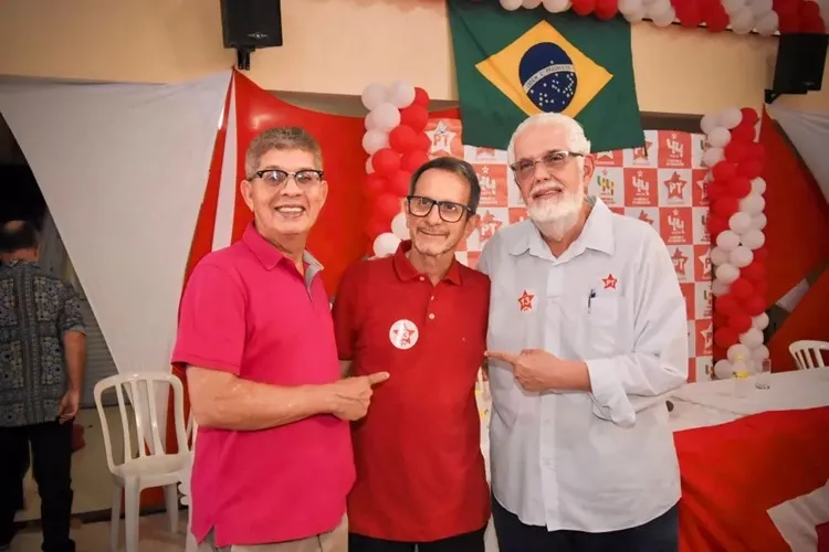 Deputados do PT apoiam a pré-candidatura de Dr. Ruy Azevedo em Guanambi