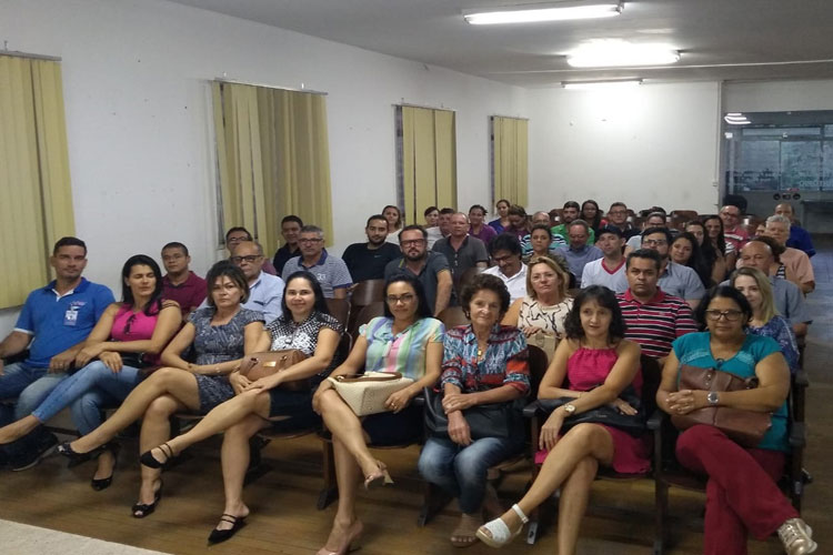 CDL de Brumado e empresários preocupados com queda nas vendas após implantação da Área Azul