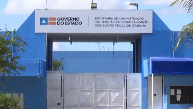 Mulher é presa por suspeita de matar ex-companheiro após homem negar R$ 5 para compra de droga