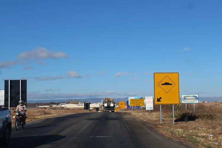 Casal tenta sair de motel sem pagar conta e caso vai parar na delegacia em Guanambi
