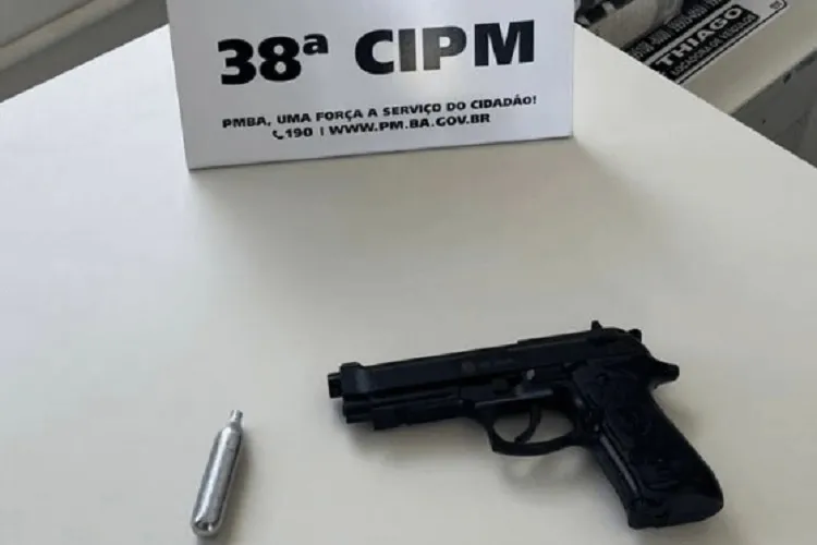 Populares amarram bandido que praticava furtos na zona rural de Bom Jesus da Lapa