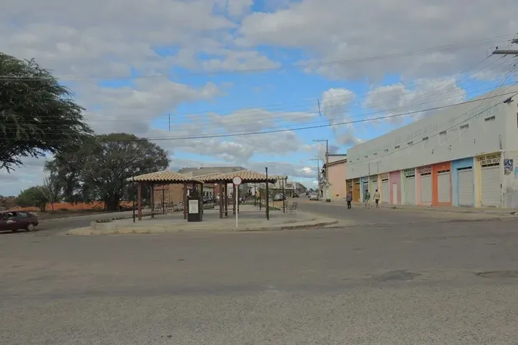 Embasa informa suspensão no abastecimento de água da cidade de Araçatu