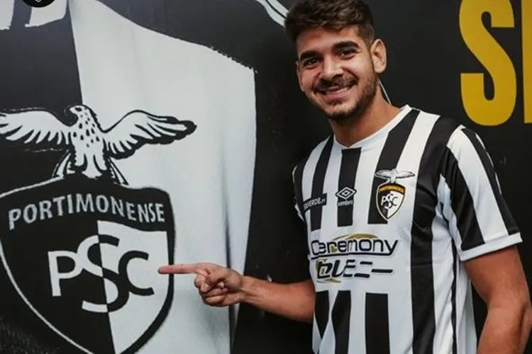 Atleta de Livramento de Nossa Senhora é apresentado ao Portimonense de Portugal