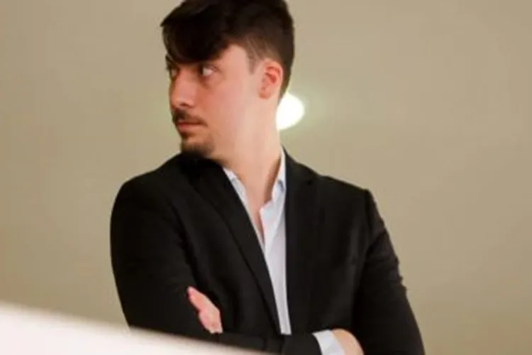 MP denuncia Jair Renan, filho de Bolsonaro, por lavagem de dinheiro