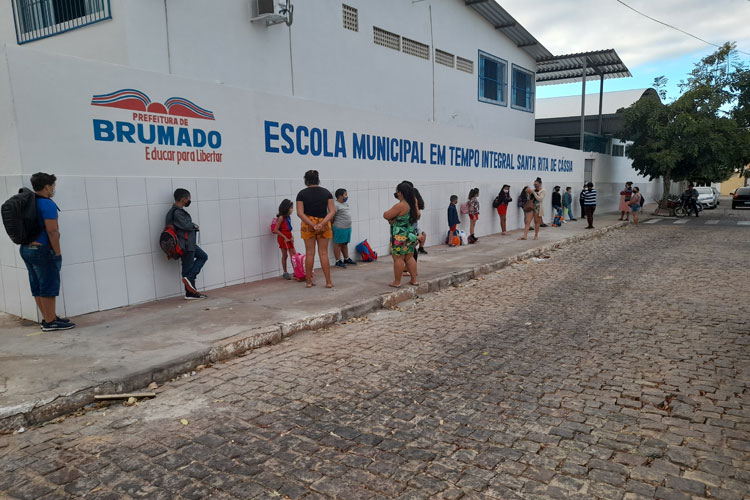 Brumado: Secretaria de Educação registra aumento de adesão de alunos nas aulas presenciais
