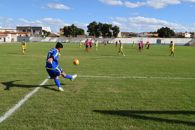 Quartas de final do sub-20 do brumadense de futebol será pela manhã com portões abertos