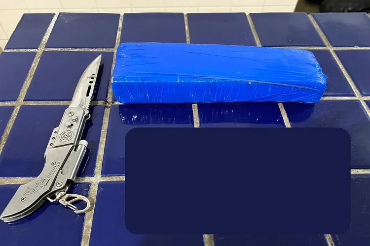 Homem consome bebidas, se recusa a pagar e é preso com tablete de maconha em Livramento