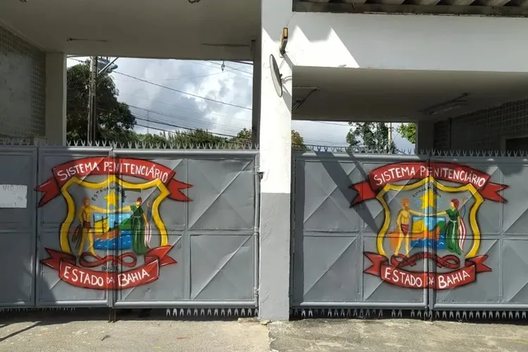 Homem evade do presídio de Salvador durante banho de sol