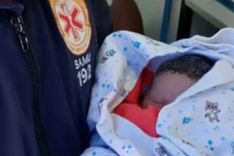 Guanambi: Samu 192 fez parto humanizado com viatura em movimento, diz diretor da base