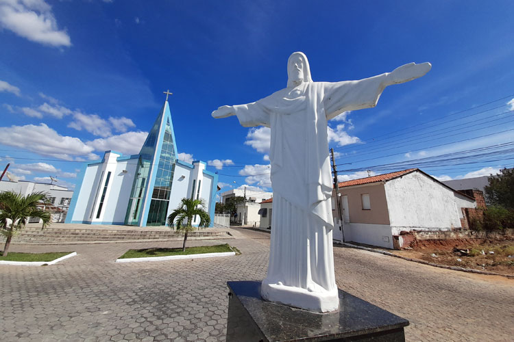 Com quase 50% da população adulta vacinada, Malhada de Pedras tem queda no contágio da Covid-19