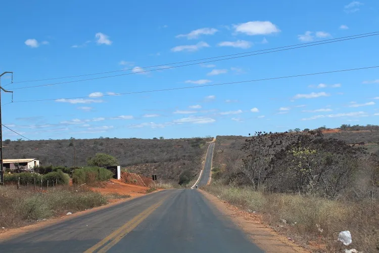 Homem morre após colidir moto contra cerca de arame farpado na BA-617 em Caculé