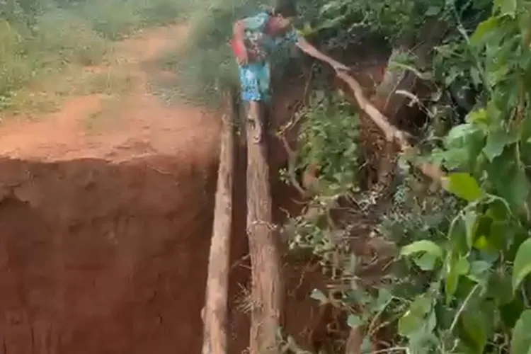 Prefeitura de Riacho de Santana deixa comunidade isolada e vereadora aciona MP-BA