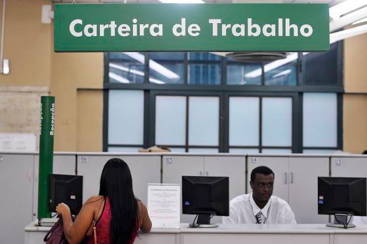 Coronavírus: Balanço do governo indica alta do desemprego