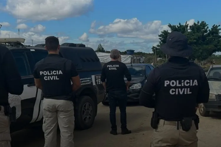 Quatro pessoas são presas e um adolescente apreendido Vitória da Conquista