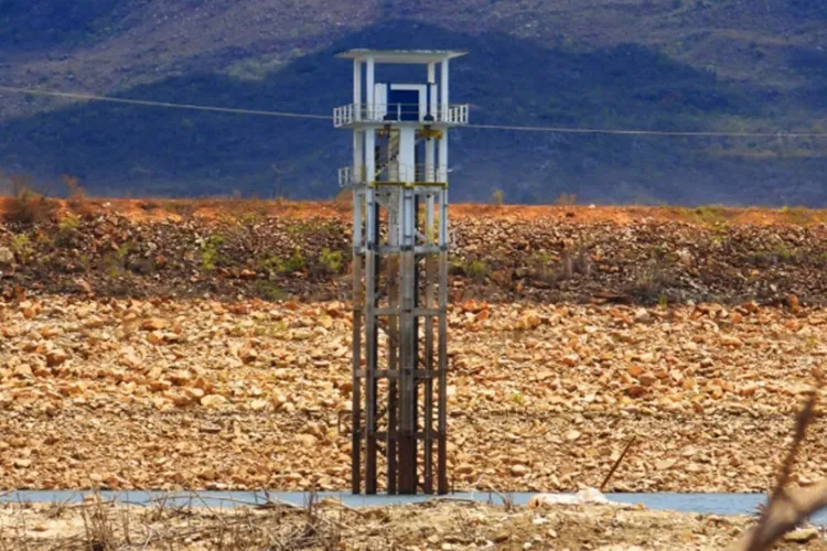 Rio de Contas: Nível crítico da Barragem Luiz Vieira preocupa população regional