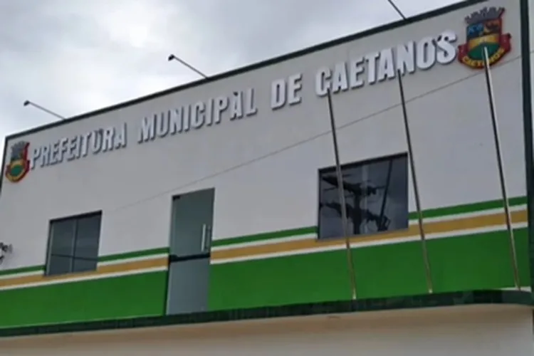 Liminar do TCM suspende contratação de temporários em Caetanos