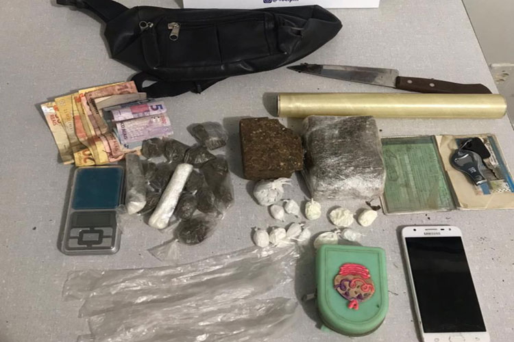 Livramento de Nossa Senhora: Em fuga, homem cai de motocicleta e é preso com drogas