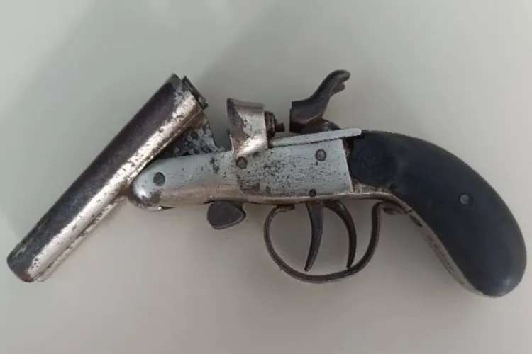 Menor comparece à escola armado em Urandi e 17º BPM é acionado