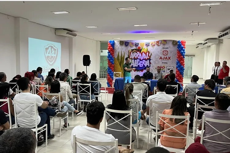 'Arraial da Alegria' arrecada mais de R$ 45 mil para a escolinha do Ajax em Brumado