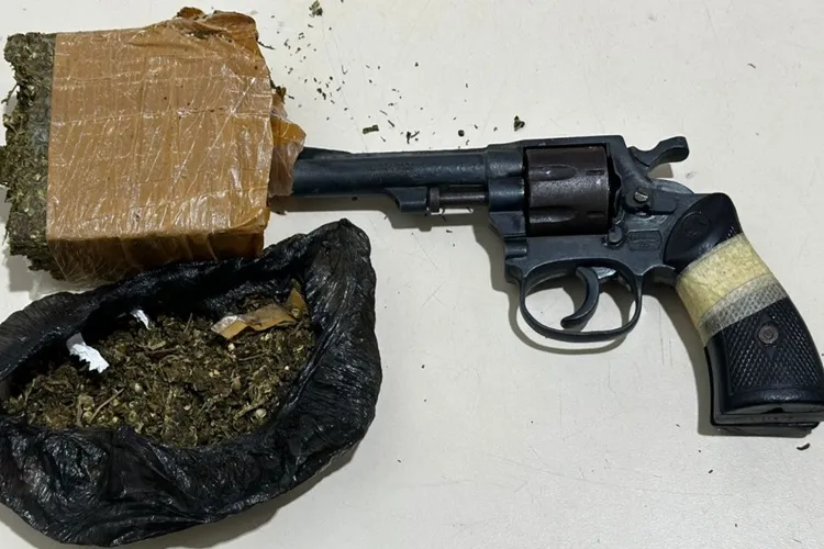 78ª CIPM apreende drogas e arma de fogo em Vitória da Conquista