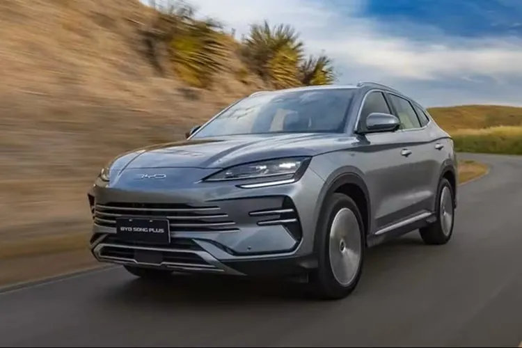 Venda de carros elétricos cresce 90% na Bahia