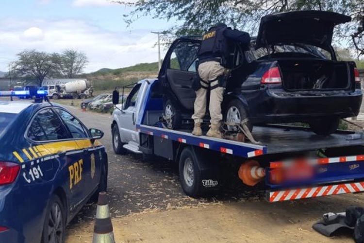 Jequié: PRF apreende maconha, cocaína e mil comprimidos de ecstasy na BR-116