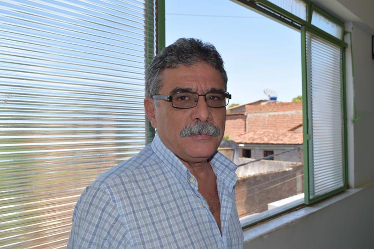 Paramirim reforça enfrentamento a Covid-19 após morte de idosa, prefeito temeroso com o avanço da pandemia