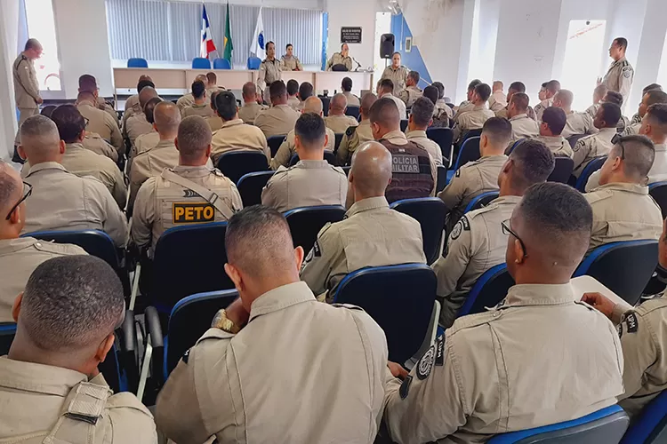 Parada da 34ª CIPM debate atual momento da segurança pública em Brumado e região
