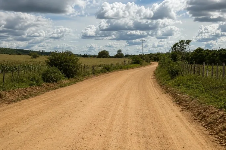 BA-569: Livramento de Nossa Senhora terá mais de 30 km de asfaltamento