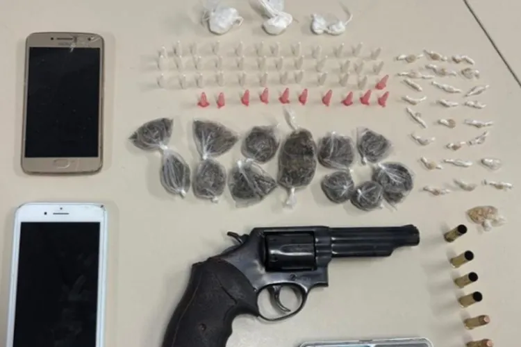 Rondesp apreende arma, drogas e munições após confronto em Carinhanha