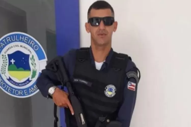 Guarda municipal é morto a tiros dentro de bar em Jacobina