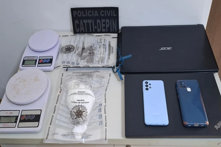 Homem é preso por tráfico de drogas e receptação em Seabra