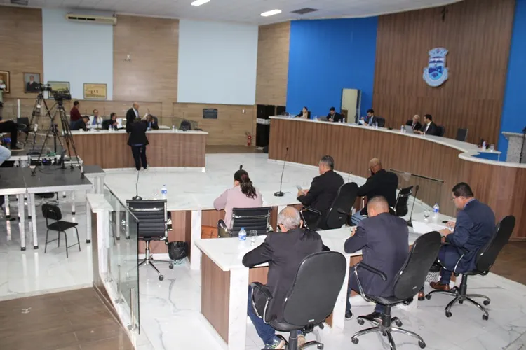 Câmara de Brumado apresenta 4 Projetos de Lei e 16 indicações nesta segunda (08)