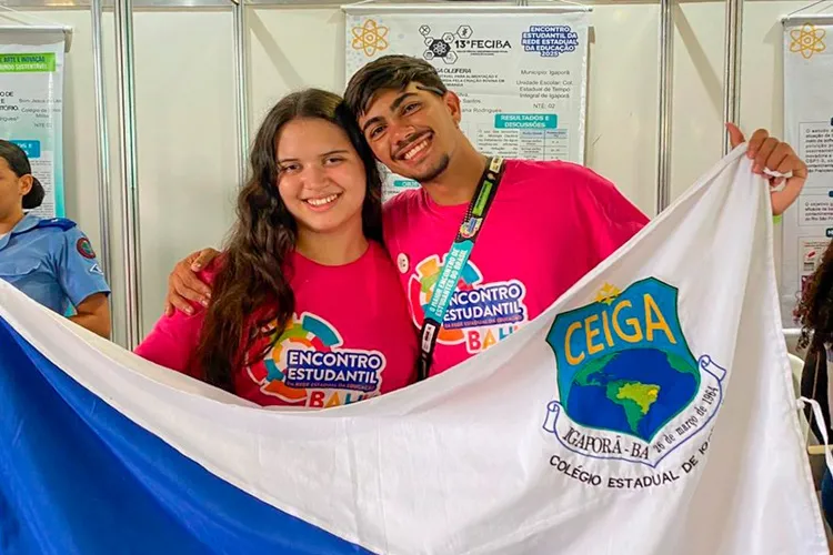 Estudantes de Igaporã criam suplemento alimentar para gado à base de moringa