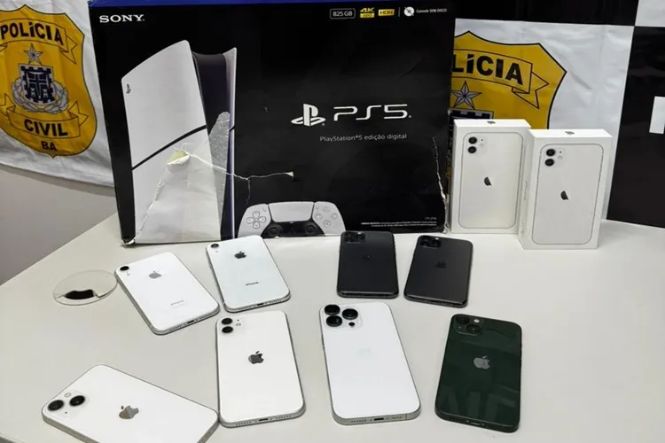 Matina: Polícia Civil recupera iPhones e PS5 avaliados em R$ 40 mil