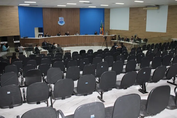 Brumado: Vereadores votam diretrizes orçamentárias de R$ 488 milhões