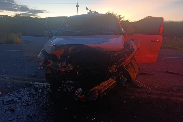 VÍDEO: Colisão frontal mata mulher e adolescente na BA-262 em Aracatu