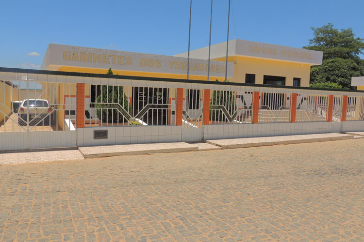 TCM notifica Câmara de Malhada de Pedras sobre trânsito em julgado da rejeição das contas do ex-presidente