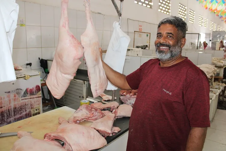 Brumado: Movimentação intensa no Mercado Municipal na buscas das iguarias juninas