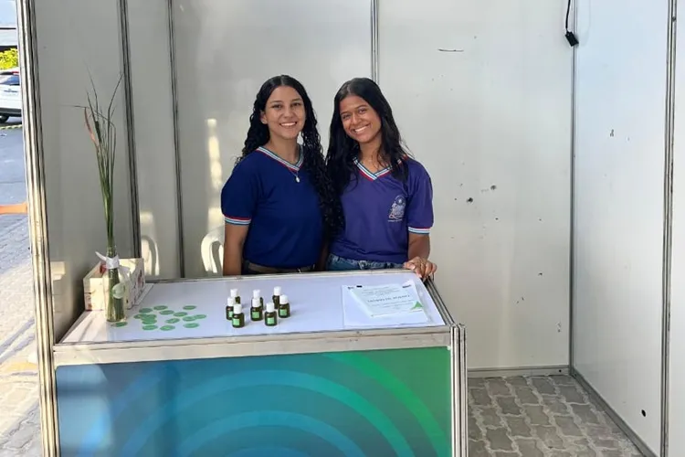 Estudantes de Candiba criam óleo natural para aliviar sintomas da ansiedade