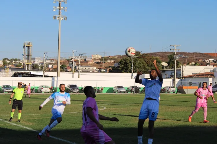 Abertura do Campeonato Brumadense de Futebol com muitos gols