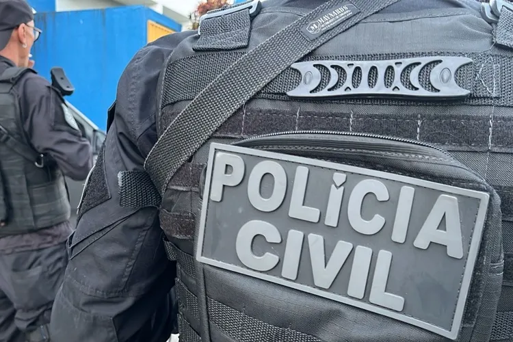 Apontada como gerente financeira de facção, jovem de 28 anos é presa em Jequié