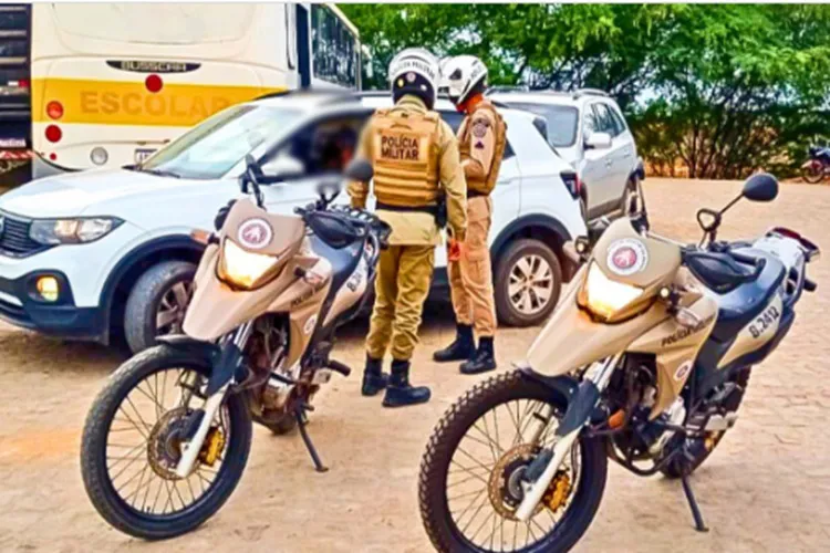 24º BPM recupera veículo com restrição de roubo na cidade de Tanhaçu