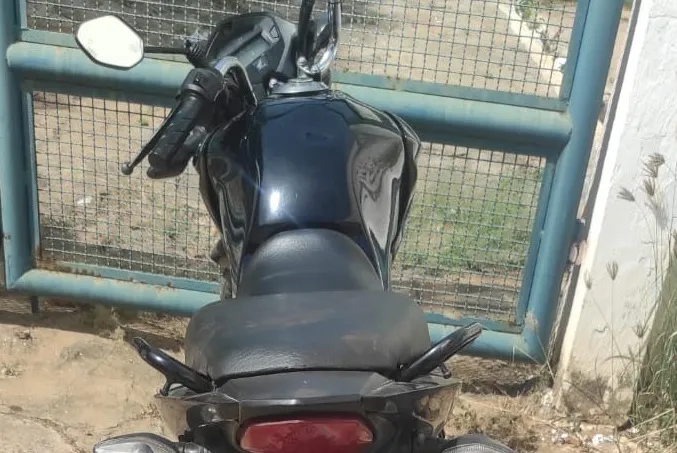 Falso policial penal é preso em Livramento de Nossa Senhora e comete injúria racial contra PM