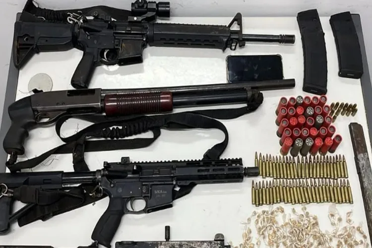 Rondesp Sudoeste apreende armamento de guerra e drogas em Jequié