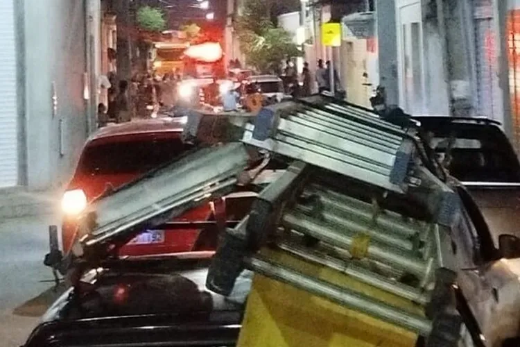 Jovem fica gravemente ferido após se envolver em acidente de moto em Carinhanha