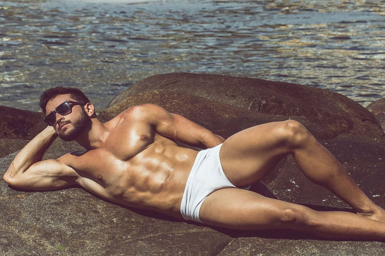 Modelo brumadense vence o concurso Mister Brasil Fitness e se prepara para o Mister Universo